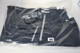 A men's as new Zero Restriction Z500 1/4 Zip Pullover in black/metallic silver (Small).