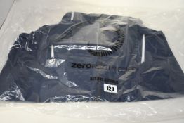 A men's as new Zero Restriction Power Torque Full Zip in navy/metallic silver (R327, Small).