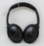 A pre-owned pair of Bose QuietComfort 35 II Wireless Headphones in Black (Some cosmetic marks to