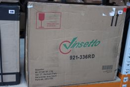 An as new Vinsetto office chair.