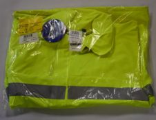An as new FR Dritex S43Q Saturn fluorescent coat (XL -RRP $283).