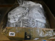 A large quantity of as new Ellissons Beauty Essentials to include TP720 Cuti Pushers, TP674 Nurses