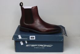 A pair of as new Steptronic Mayfair boots (EU 44).