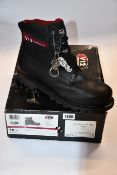 A pair of as new V12 Footwear V1235XL Boulder safety boots (UK 15).