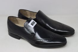 A pair of Sweeney London brown leather shoes (UK 7 - No box).