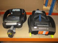Two used Maxi-Cosi isofix car seats.