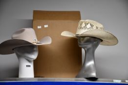 An as new Ariat Sisal cowboy hat (Size 7 3/8 - RRP £77) and a Justin 2X Bonanza cowboy hat (Size 6
