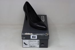 A pair of as new Ecco Shape 75 Pointy shoes (EU 36).