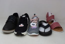 Five pairs of assorted as new Skechers footwear to include trainers and sandals (3 pairs unboxed).