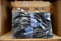 Twelve as new Foxbury pure cotton waffle robes (Assorted sizes/colours).