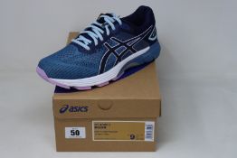 A pair of women's as new Asics GT-4000 2 trainers (UK 7).