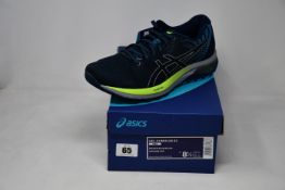 A pair of as new Asics Gel-Cumulus 22 trainers (UK 7.5).