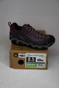 A pair of women's as new Oboz Firebrand II Low B-Dry waterproof walking shoes (UK 6).