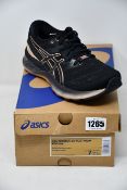 A pair of women's as new Asics Gel-Nimbus 23 Platinum trainers (UK 5).