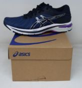 A pair of women's as new Asics Gel-Pursue 7 trainers (UK 6).