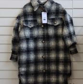 An as new Ducie London Abi lined coat in black/grey (One size - RRP £295).