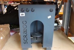 A pre-owned Scraegg Pro 1 steamer in black.