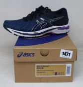 A pair of women's as new Asics Gel-Pursue 7 trainers (UK 6.5).