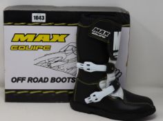 Two pairs of children's Max Equipe Wulf off road boots (EU 28, 33).