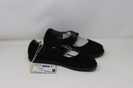 A pair of as new Gurdun Sjoden Schnurschuhe laced shoes (EU 42 - RRP £129).