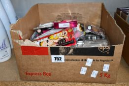 Fourteen Isehan Kiss Me Heroine Make volume mascaras/eyeliners and a quantity of assorted eyelash