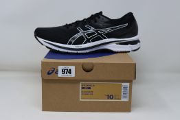A pair of as new Asics GT-2000 9 trainers (UK 8).