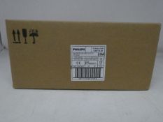 One hundred boxed as new Philips 25W E14 Oven Bulbs, Clear 230-240V.