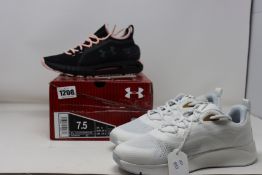 A pair of women's as new Under Armour Hovr Phantom SE Trek trainers (UK 5) and Under Armour