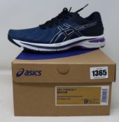 A pair of women's as new Asics Gel-Pursue 7 trainers (UK 7.5).