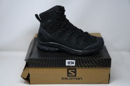 A pair of as new Salomon Quest 4D GTX Forces 2 EN (UK 9).