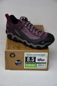A pair of women's as new Oboz Firebrand II Low B-Dry waterproof walking shoes (UK 6).