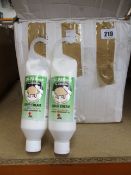 Twenty five Cai Pan Mint Udder Cream (500ml, 06/23).