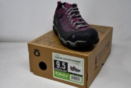 A pair of women's as new Oboz firebrand II Low B-Dry waterproof walking shoes (UK 7).