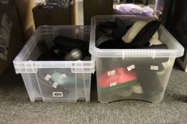 A quantity of pre-owned branded/unbranded prescription lens glasses together with a small quantity