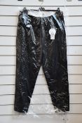 A pair of women's as new Oui black trousers (Size 36 - RRP £139).