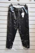 A pair of women's as new Oui black trousers (Size 40 - RRP £139).