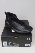 A pair of as new Under Armour Lockdown 3 (UK 6.5).
