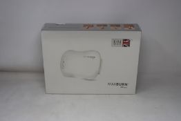 A boxed as new E & M Active Maxburn Mini Slim Belt (RRP £137) https://emactive.com/em-active/