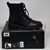 A pair of as new Sorel Lennox Lace boots (UK 5.5).