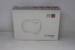 A boxed as new E & M Active Maxburn Mini Slim Belt (RRP £137) https://emactive.com/em-active/