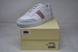 A pair of as new Axel Arigato dunk sneakers (UK 4).