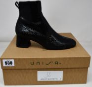 A pair of as new Unisa Lezama ankle boots (EU 37).