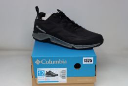 A pair of men's as new Columbia Vitesse Outdry shoes (UK 11 - RRP £110).