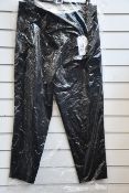 A pair of women's as new Oui black trousers (Size 46 - RRP £139).