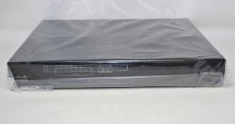 A refurbished Cisco 892FSP Gigabit Ethernet Security Router with SFP (P/N: C892FSP-K9-RF) (Box