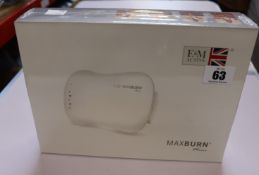 A boxed as new E & M Active Maxburn Mini Slim Belt (RRP £137) https://emactive.com/em-active/