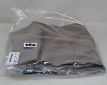 A pair of as new Rokh pleated knee-length shorts (Size 36 - RRP £348).