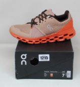 A pair of women's as new On Running Cloudstratus trainers (UK 5).