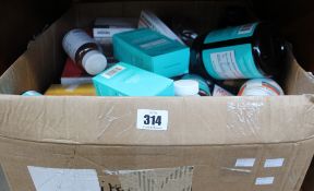 A large quantity of miscellaneous health/dietary supplements and related to include Bodylab Pre