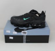 A pair of as new Nike Air Vapormax 360 (UK 8).